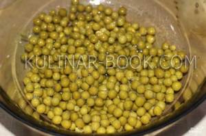 Зеленый горошек для салата оливье